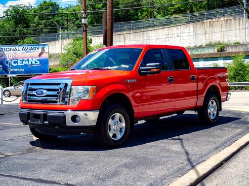 Photo 3 of 31 of 2011 Ford F-150 XLT