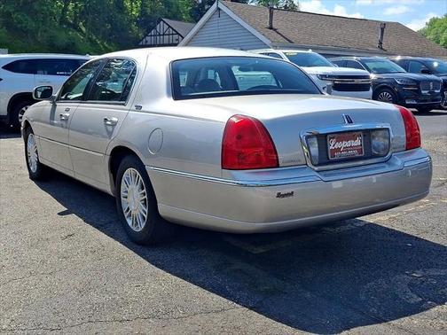 2009 Lincoln Town Car Signature