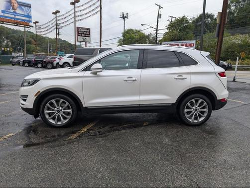 2016 Lincoln MKC Select