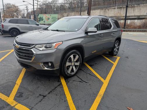 2020 Chevrolet Traverse LT Leather
