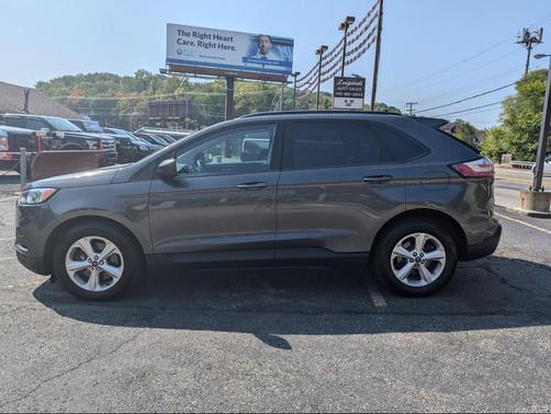 2020 Ford Edge SE