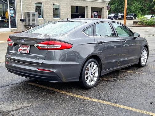 2019 Ford Fusion Hybrid SE