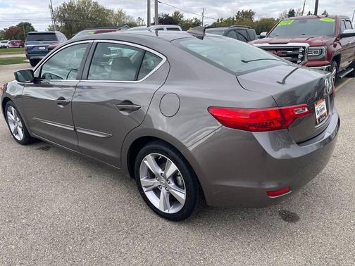2013 Acura ILX 2.0L Technology