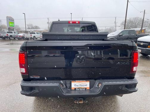 2020 RAM 1500 Classic Warlock 4x4 4dr Quad Cab 6.3 ft. SB Pickup