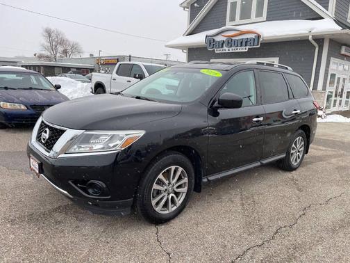 2016 Nissan Pathfinder S