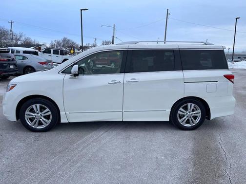 2014 Nissan Quest LE