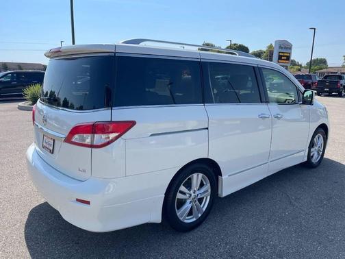 2014 Nissan Quest LE