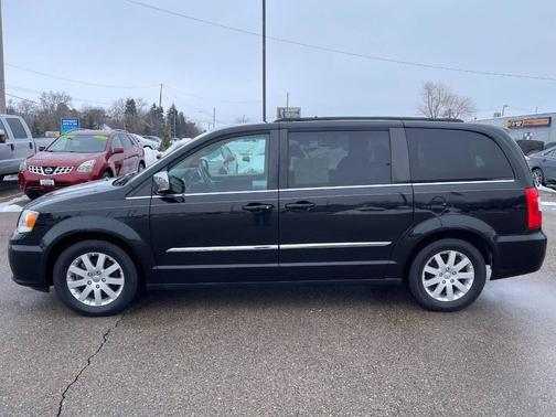 2012 Chrysler Town & Country Touring-L