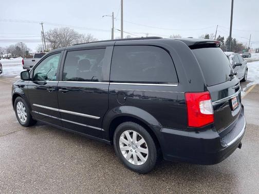 2012 Chrysler Town & Country Touring-L