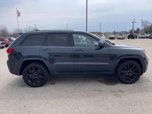 2017 Jeep Grand Cherokee Altitude
