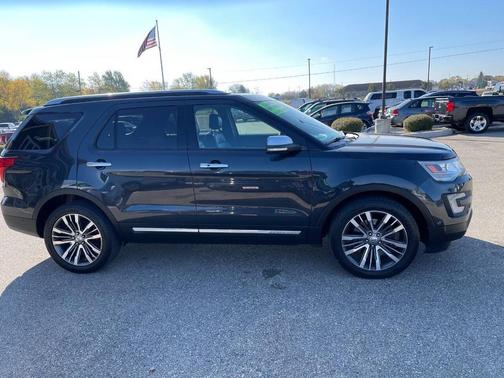 2017 Ford Explorer Platinum