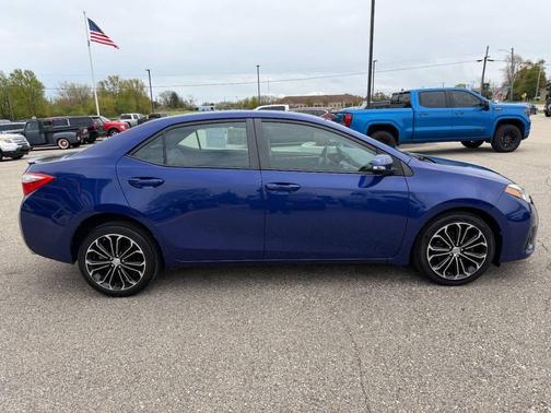 Blue 2015 Toyota Corolla S Plus