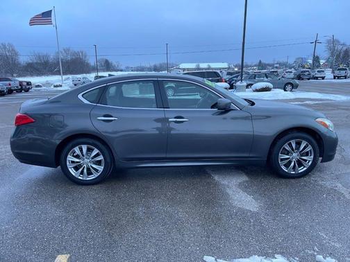 2011 INFINITI M37x Base