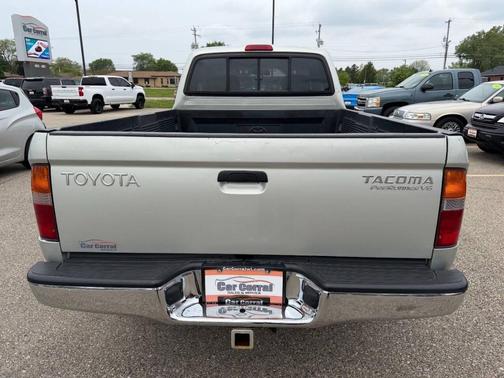 Silver 2000 Toyota Tacoma Xtracab