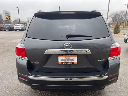 2012 Toyota Highlander SE