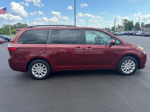 Burgundy 2015 Toyota Sienna XLE Premium