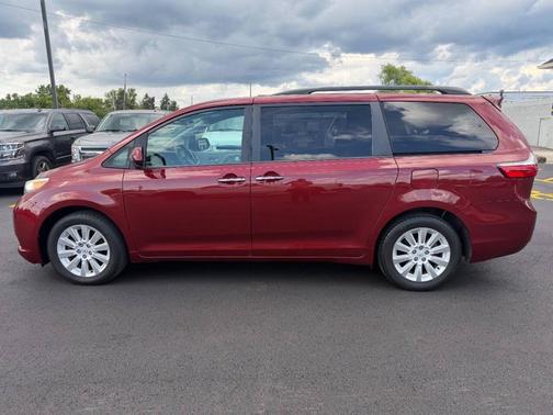 Burgundy 2015 Toyota Sienna XLE Premium