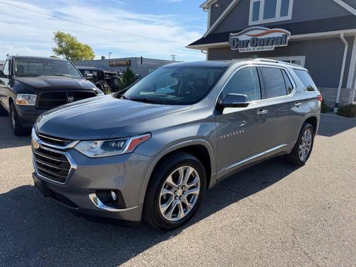 Silver 2018 Chevrolet Traverse Premier