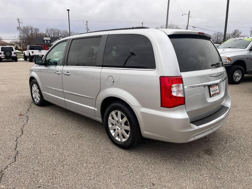 2012 Chrysler Town & Country Touring-L