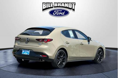 ZIRCON SAND METALLIC 2024 Mazda Mazda3 2.5