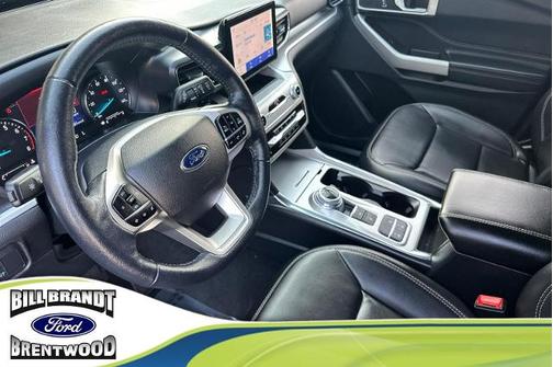 ATLAS BLUE METALLIC 2022 Ford Explorer XLT