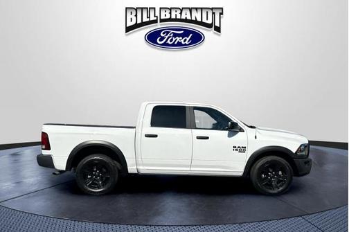 Bright White Clearcoat 2024 RAM 1500 Classic SLT