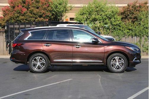 Photo 3 of 29 of 2019 INFINITI QX60 Luxe