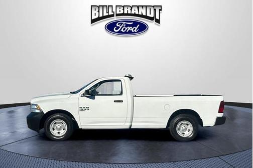 Bright White Clearcoat 2022 RAM 1500 Classic TRADESMAN