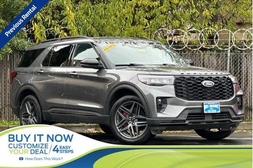 2025 Ford Explorer ST-LINE
