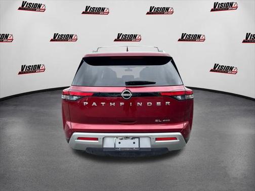 2022 Nissan Pathfinder SL 4WD