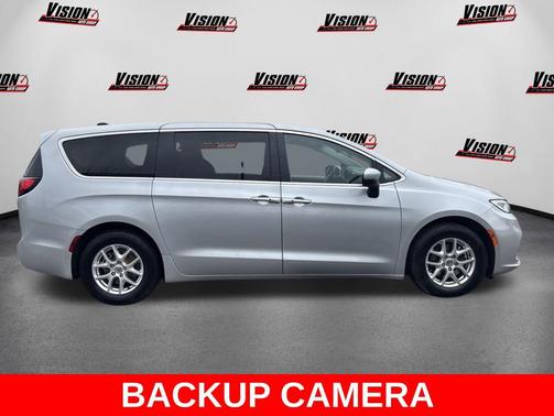 Silver Mist Clearcoat 2023 Chrysler Pacifica Touring L