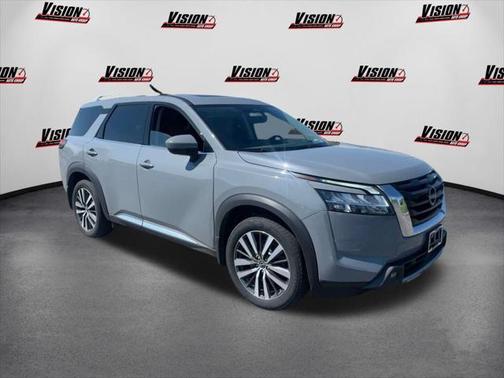 2022 Nissan Pathfinder Platinum 4WD