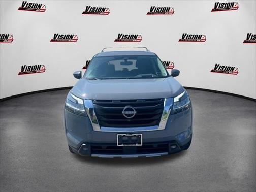 2022 Nissan Pathfinder Platinum 4WD