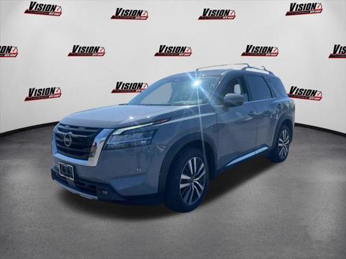 2022 Nissan Pathfinder Platinum 4WD