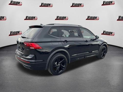 2023 Volkswagen Tiguan 2.0T SE R-Line Black 4MOTION