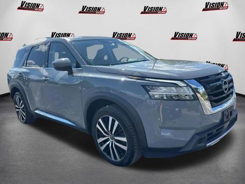 2023 Nissan Pathfinder Platinum 4WD