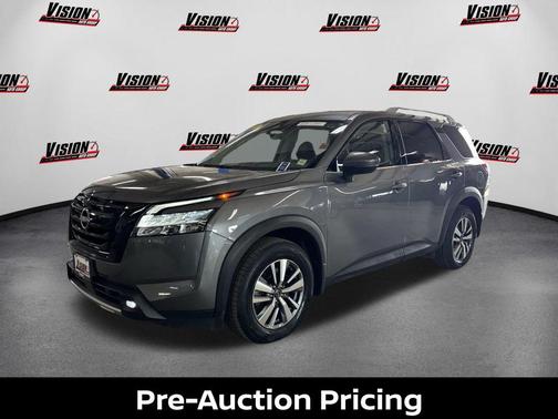 Gun Metallic 2023 Nissan Pathfinder SL 4WD
