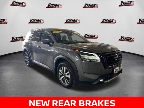 Gun Metallic 2023 Nissan Pathfinder SL 4WD