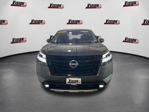 Gun Metallic 2023 Nissan Pathfinder SL 4WD