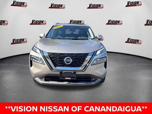 Champagne Silver Metallic 2021 Nissan Rogue SL