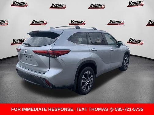 Celestial Silver Metallic 2023 Toyota Highlander XLE