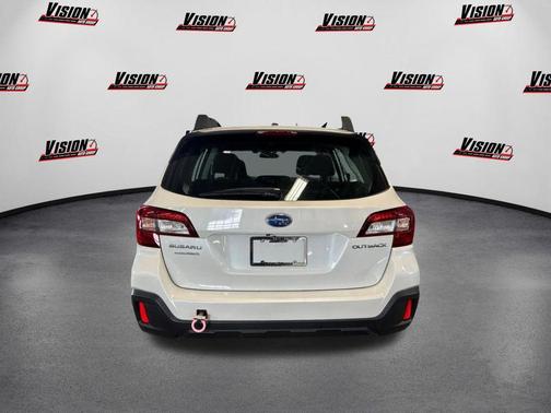 2019 Subaru Outback 2.5i