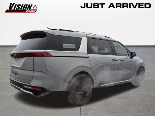 2024 Kia Carnival SX