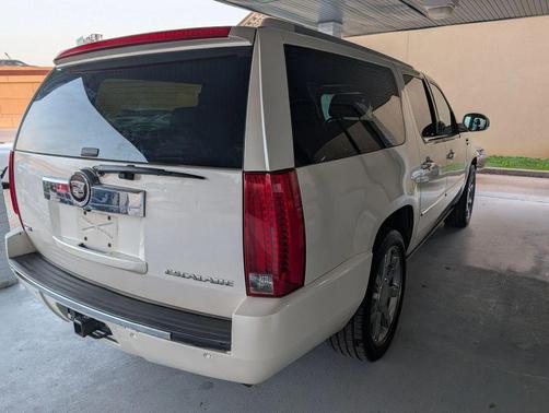 2010 Cadillac Escalade ESV Sport