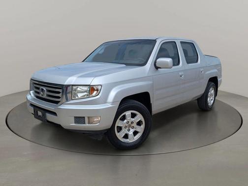 Alabaster Silver Metallic 2012 Honda Ridgeline RTS