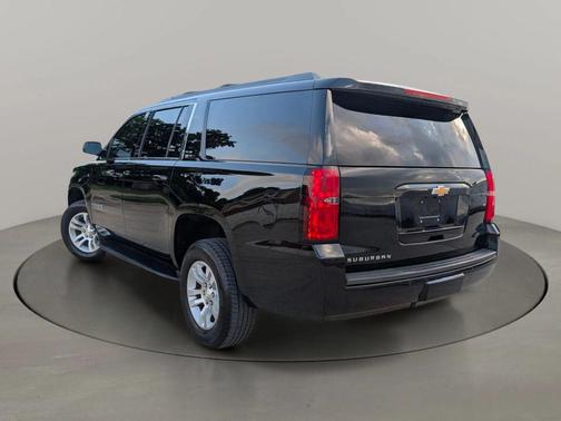 Black 2018 Chevrolet Suburban LT
