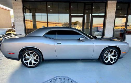 2015 Dodge Challenger SXT Plus