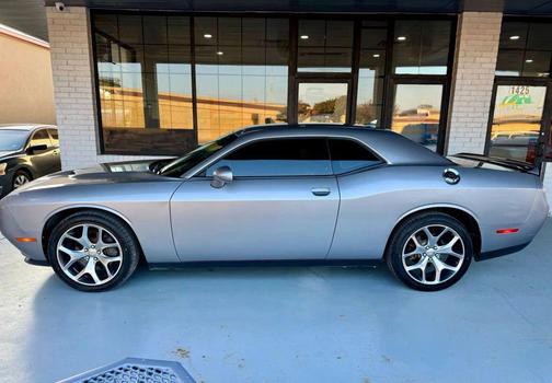 2015 Dodge Challenger SXT Plus