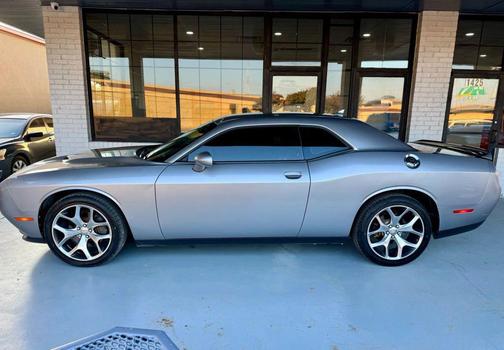 2015 Dodge Challenger SXT Plus