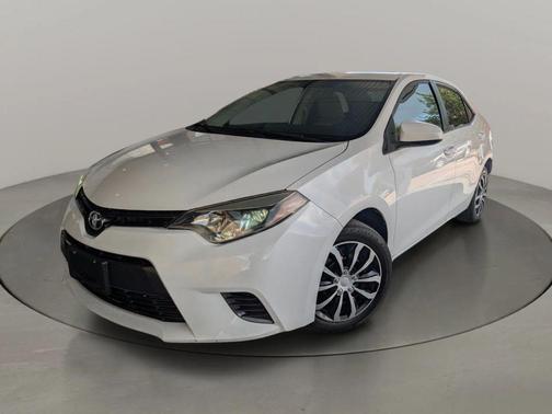 Super White 2016 Toyota Corolla LE Plus